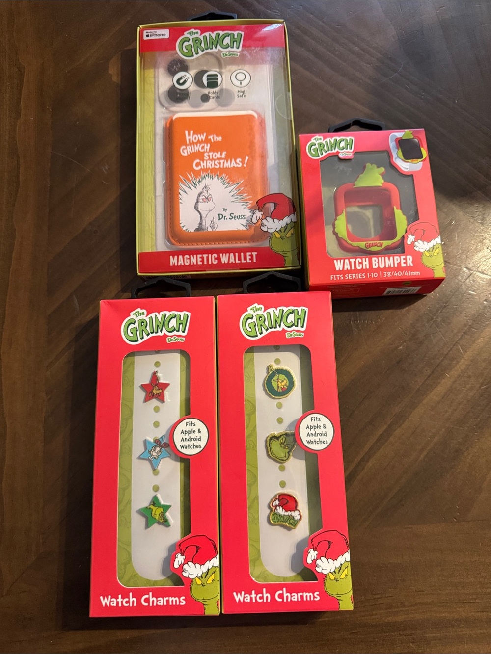 NIB The Grinch Who Stole Christmas Tech Bundle - Wallet, Bumper, Charms